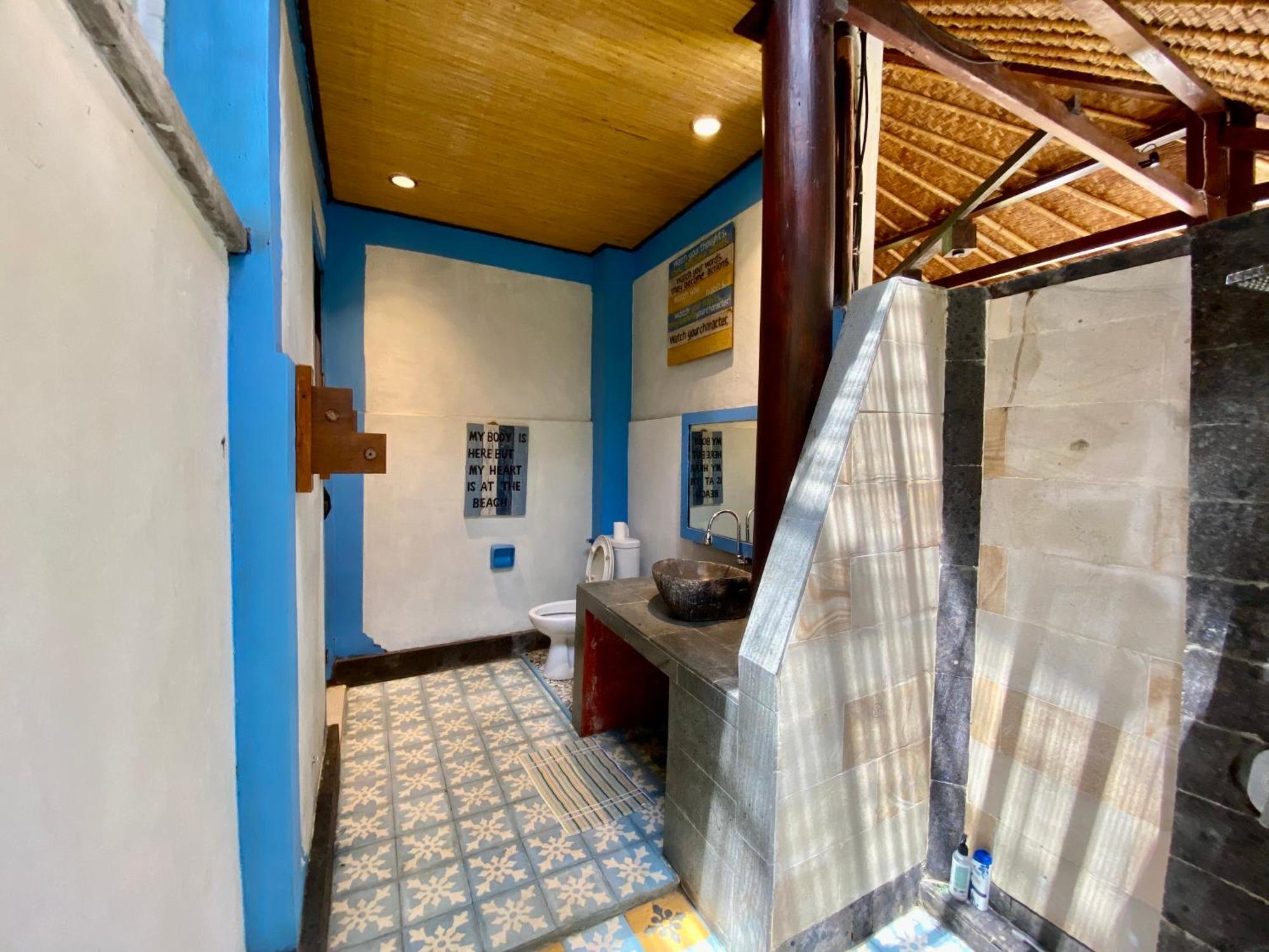 Hotel Little Tree House Sanur Habitación foto